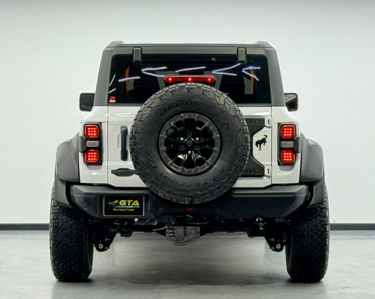 Ford Bronco Raptor 2023 Ford Bronco Raptor, 2029 Ford Warranty + Service Pack, Excellent Condition, GCC