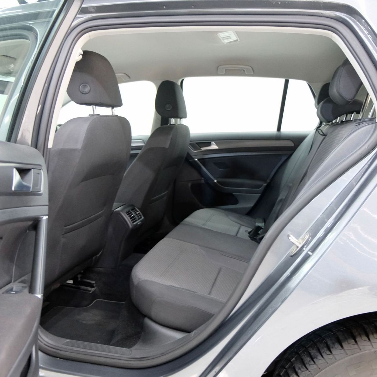 Volkswagen Golf AED 882 / Month | 0% Down Payment | Excellent Condition