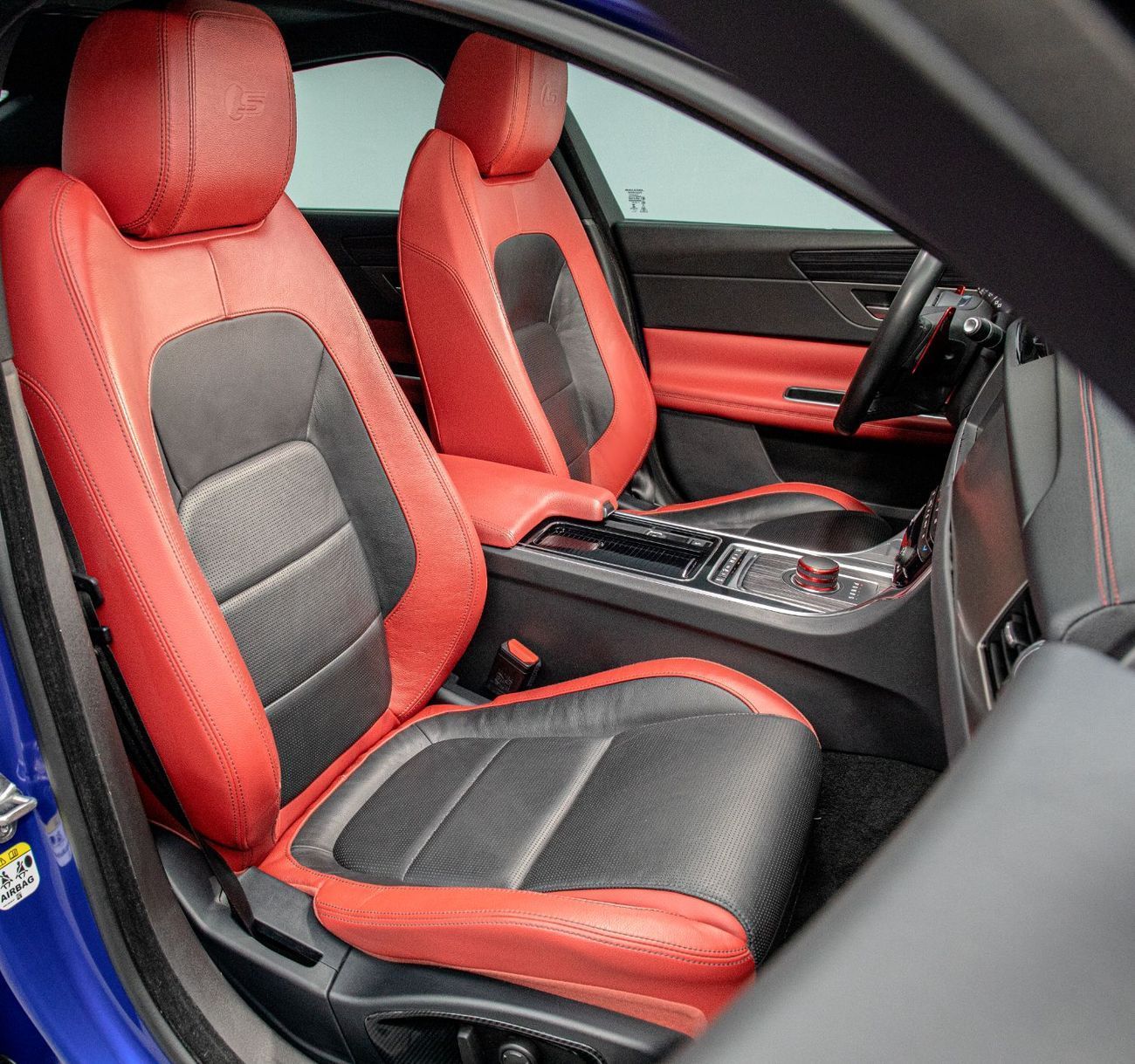 جاكوار XF S 3.0L Sedan