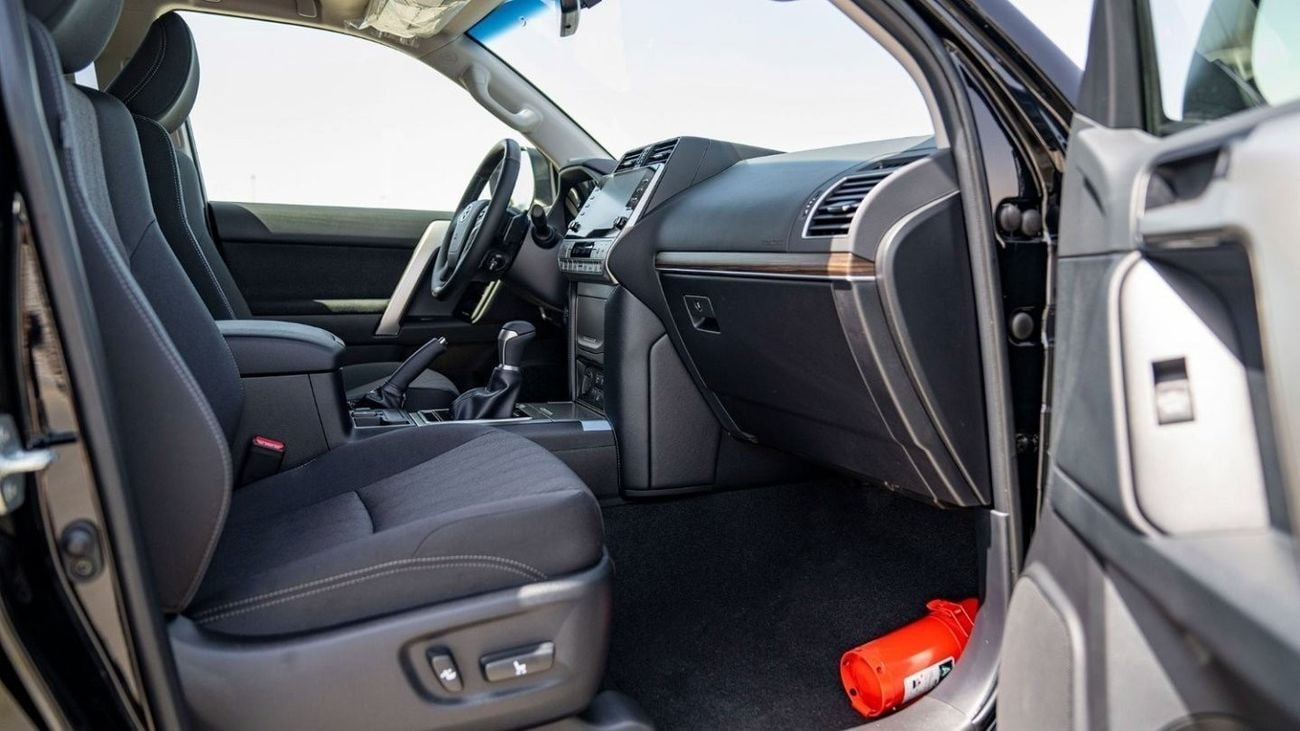 Toyota Prado VX 2.8D AT TIRE BACK MY2023 – BLACK