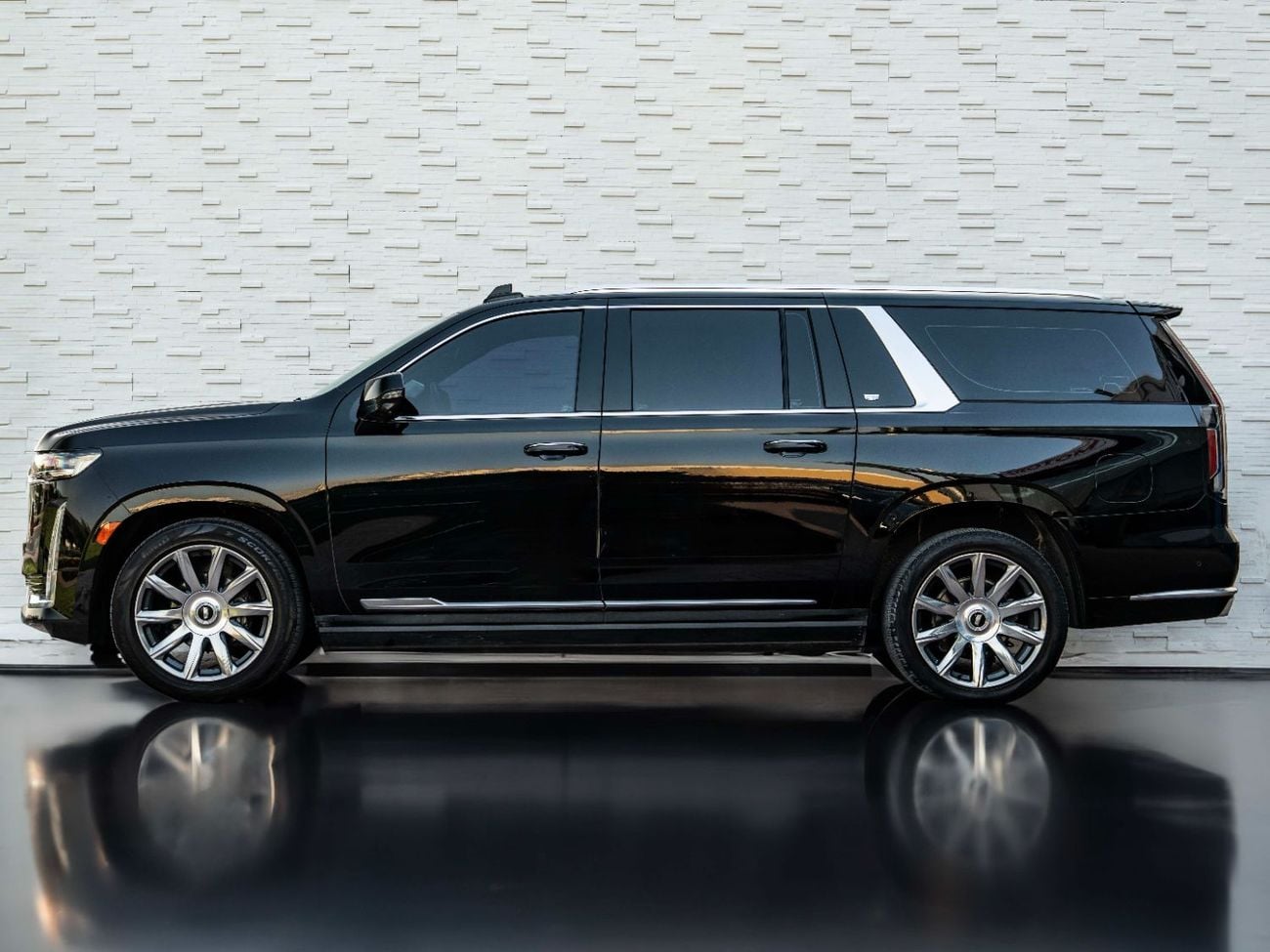 كاديلاك إسكالاد PLATINUM LUXURY