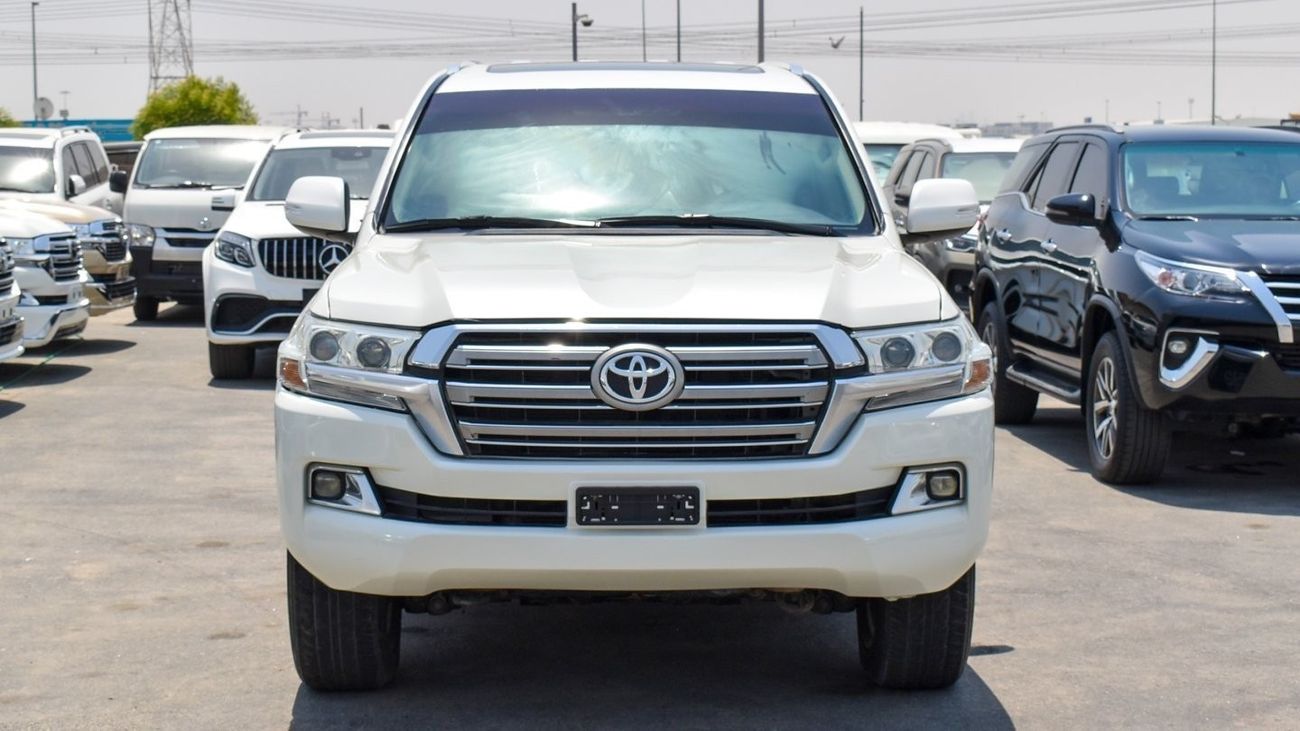 Used Toyota Land Cruiser GXR V6 2016 for sale in Dubai - 759559