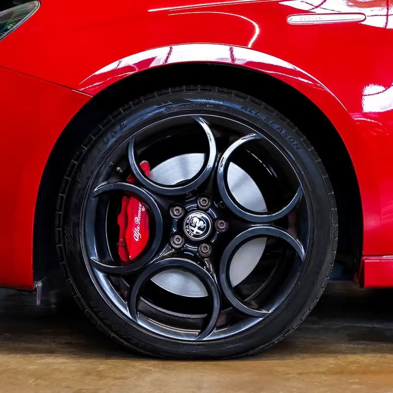 ألفا روميو جوليتا AED 765 p.m • 0% Downpayment • Veloce • 1 Year Warranty