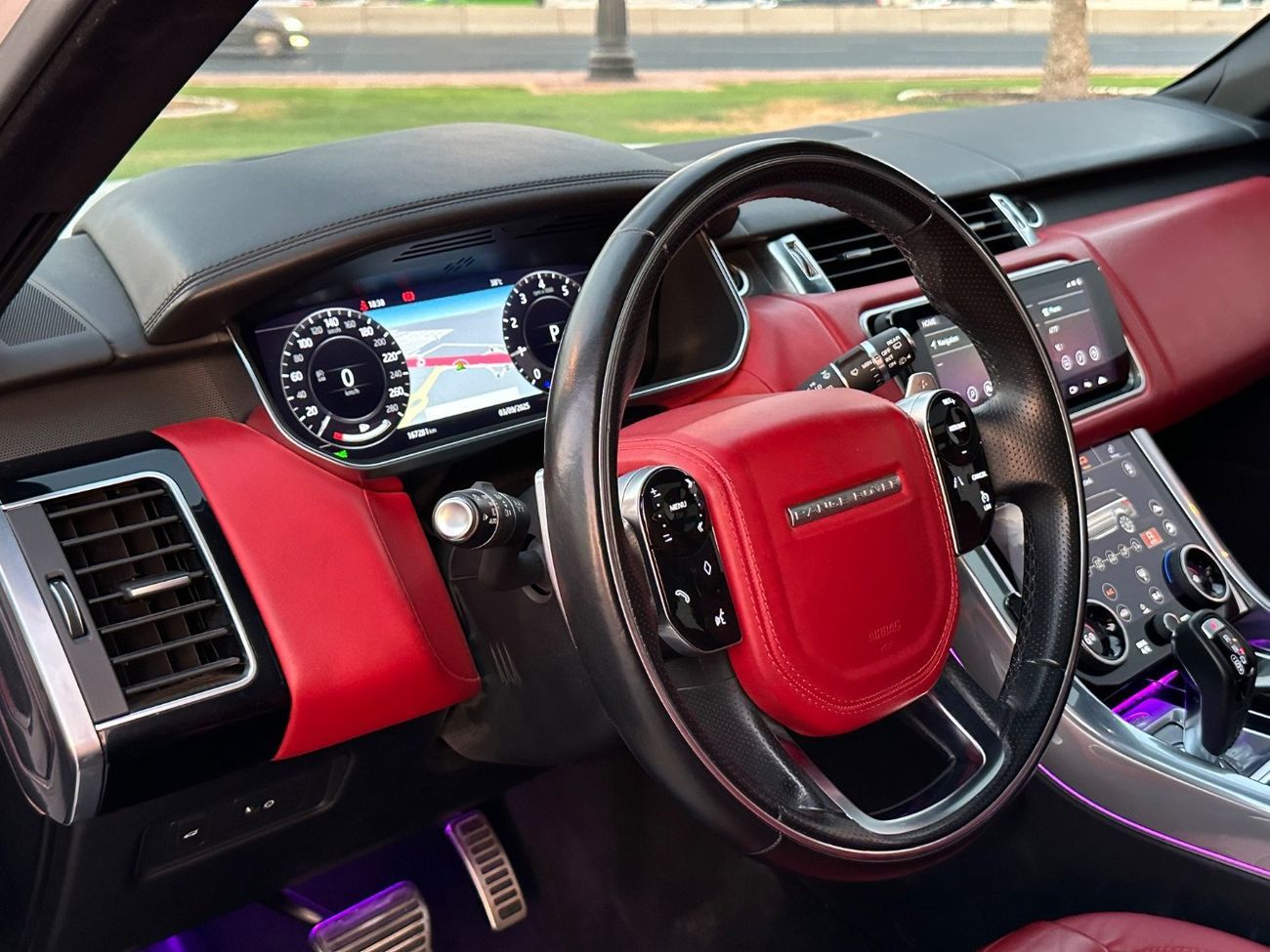 Land Rover Range Rover Sport DYNAMIC 5.0L (525 HP)