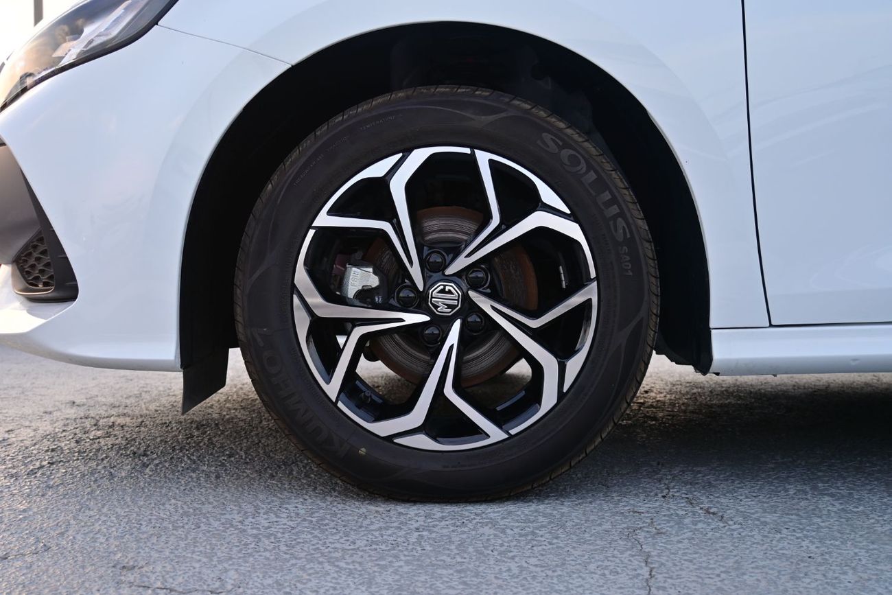 MG 5 MG5 1.5L, Manual Petrol, Model 2025 Color White