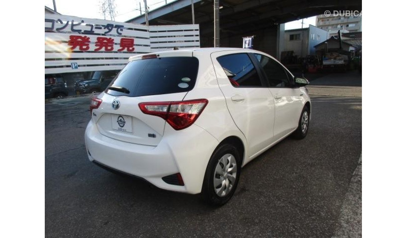 Toyota Vitz NHP130