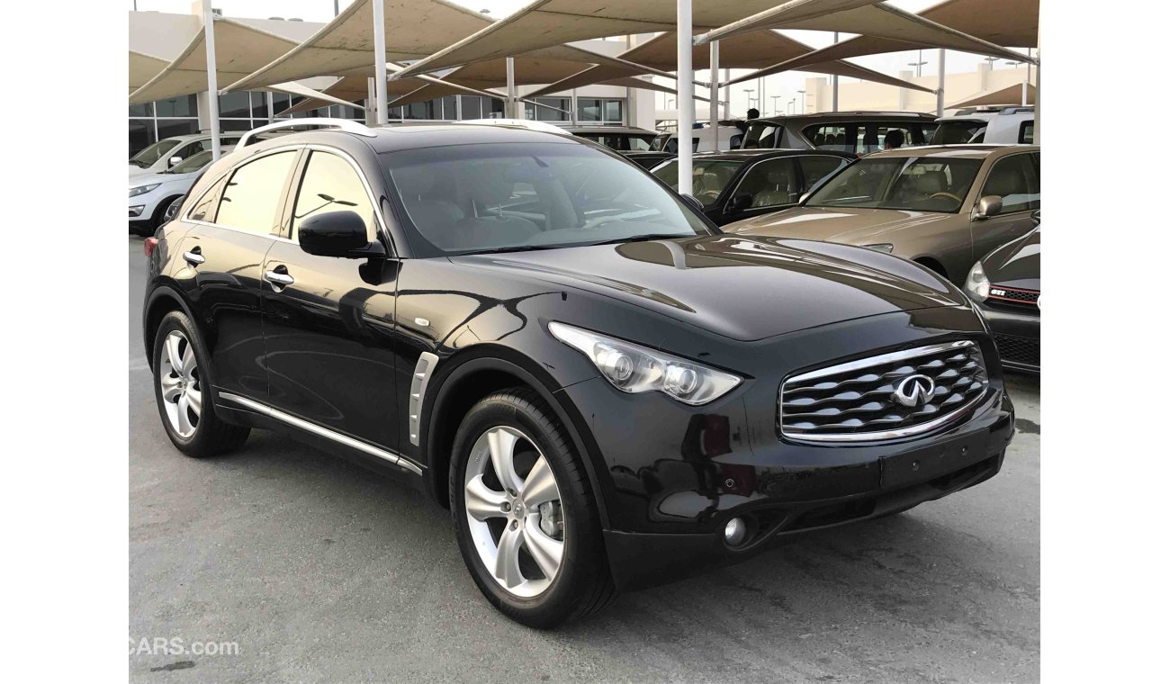 Infiniti FX35