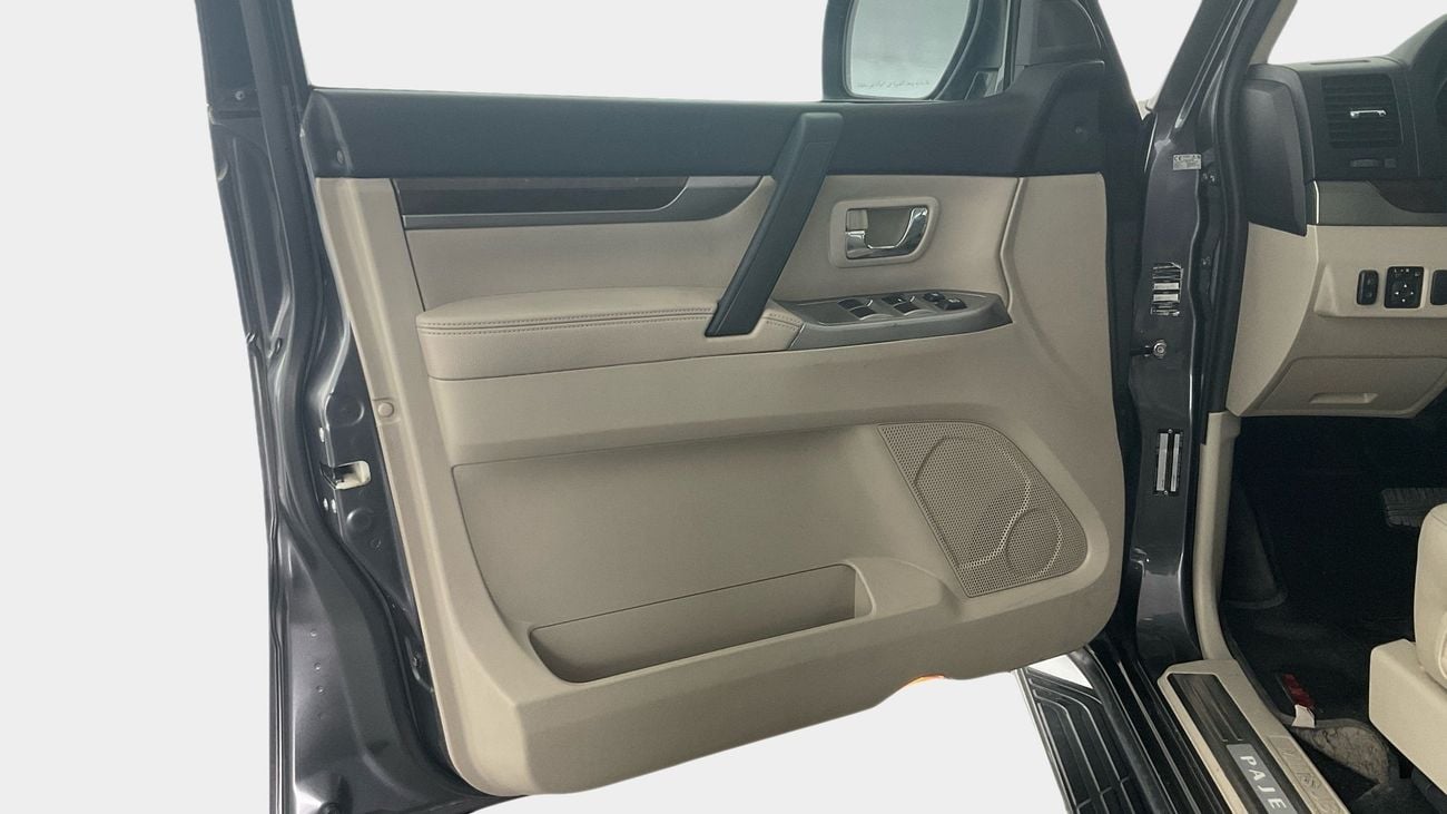 Mitsubishi Pajero GLS Highline 3.8L (274 HP) GLS Highline | Guaranteed Warranty | 0 Down Payment