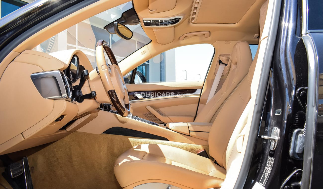 بورش باناميرا Porsche Panamera 4 AWD Full Service History GCC