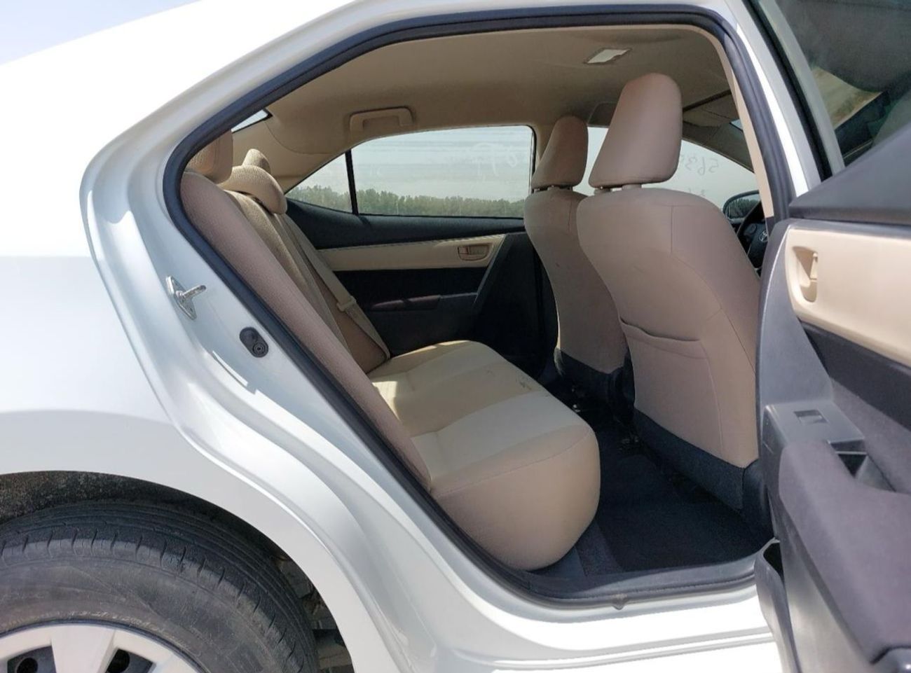 تويوتا كورولا SE 1.6L EXCELLENT CONDITION READY TO DRIVE