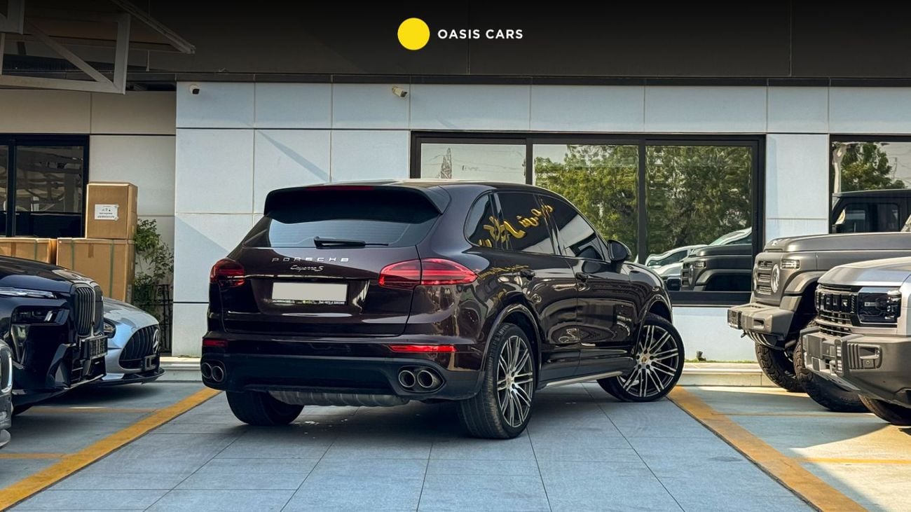 Porsche Cayenne S Platinum Edition 2018 GCC Full Service History
