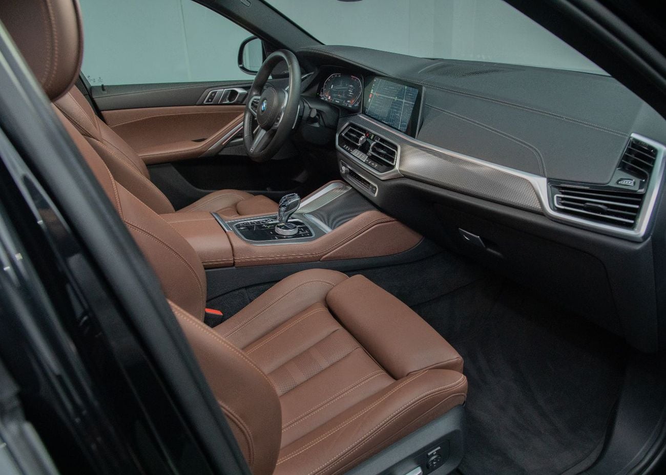 بي أم دبليو X6 40i M SPORT