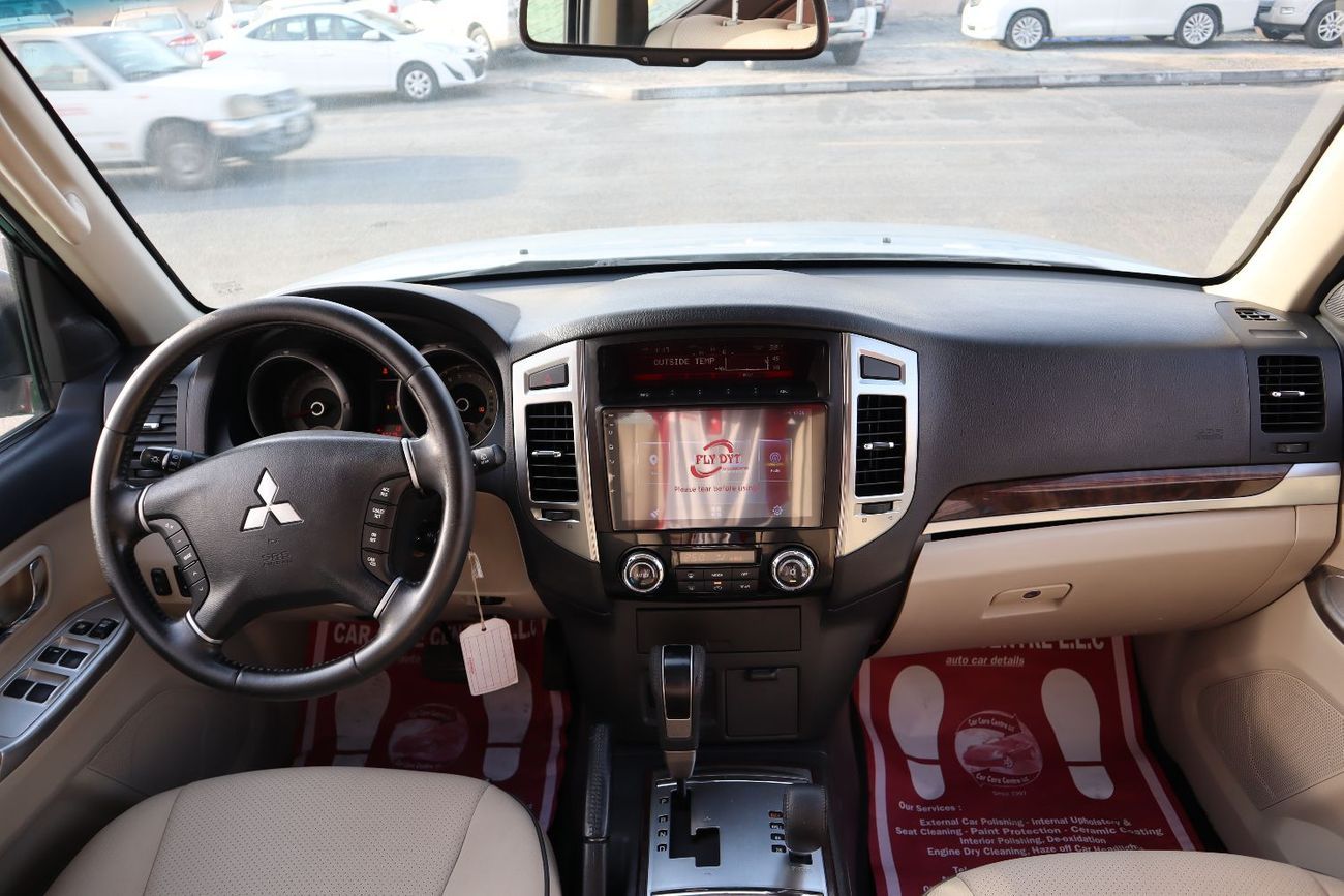 Mitsubishi Pajero GLS 3.5L (189 HP)