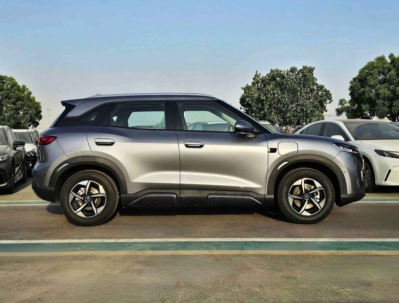 بي واي دي يوان أب EXCEEDING 401-KM / A/T / 360* CAMERA / HEADUP DISPLAY / PANORAMIC / ELECTRIC (CODE # EXCEEDING)