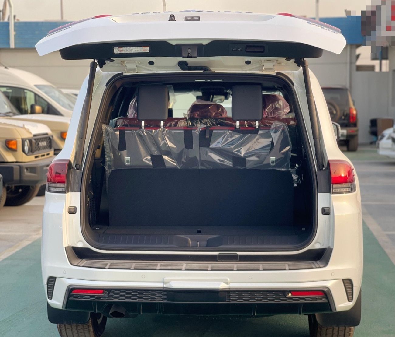 Toyota Land Cruiser VXR 3.5L