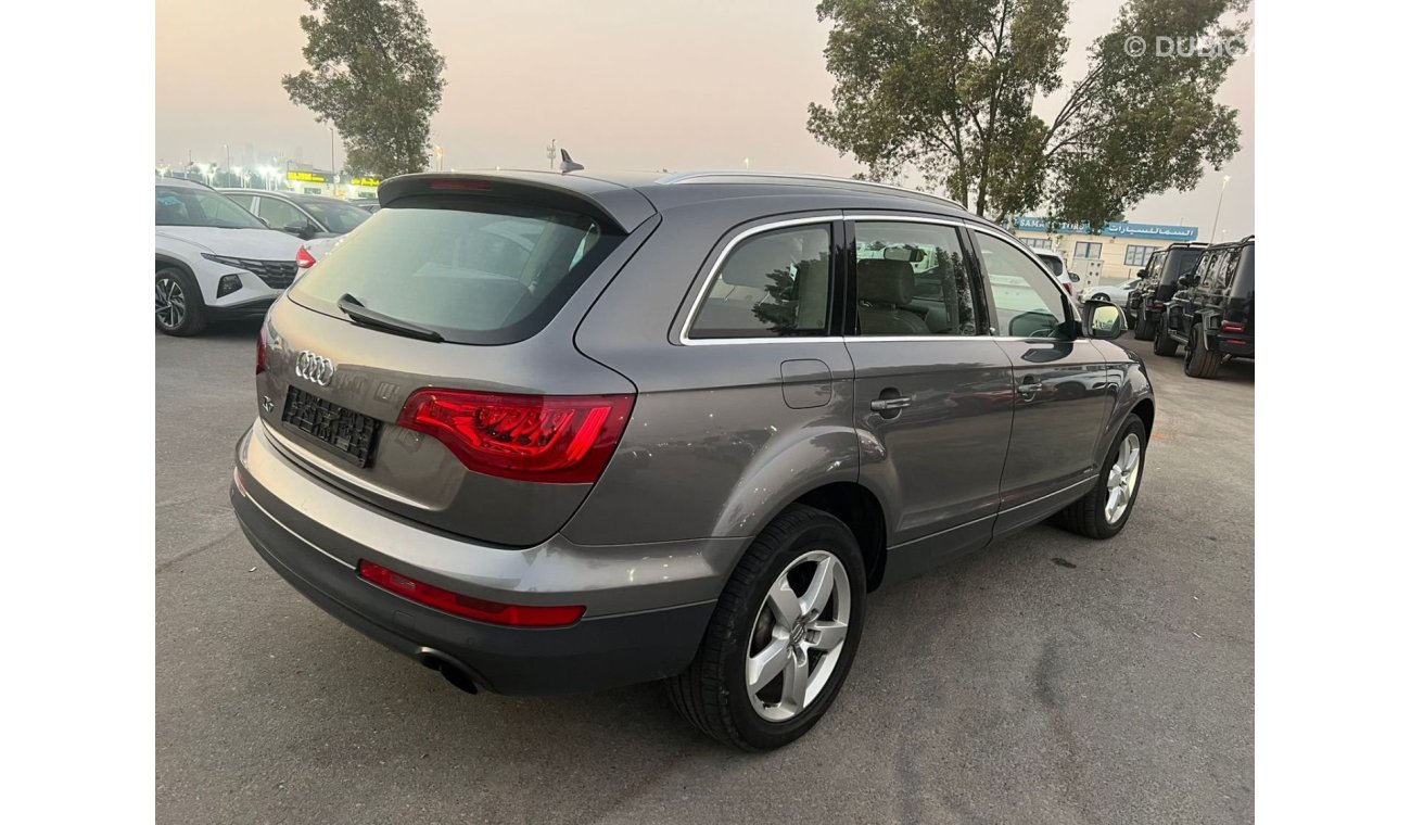 أودي Q7 AUDI Q7 GREY COLOR MODEL 2011 GCC