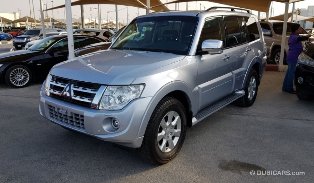 Mitsubishi Pajero 2014 Gls 3.8 Ltr Top options gcc specs