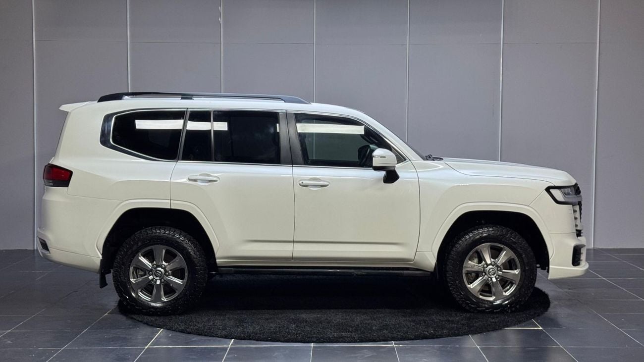 Toyota Land Cruiser LC300 ,RIGHT HAND DRIVE DIESEL ,4.5 LITER ,FULL OPTION  ,WITH G.R KIT