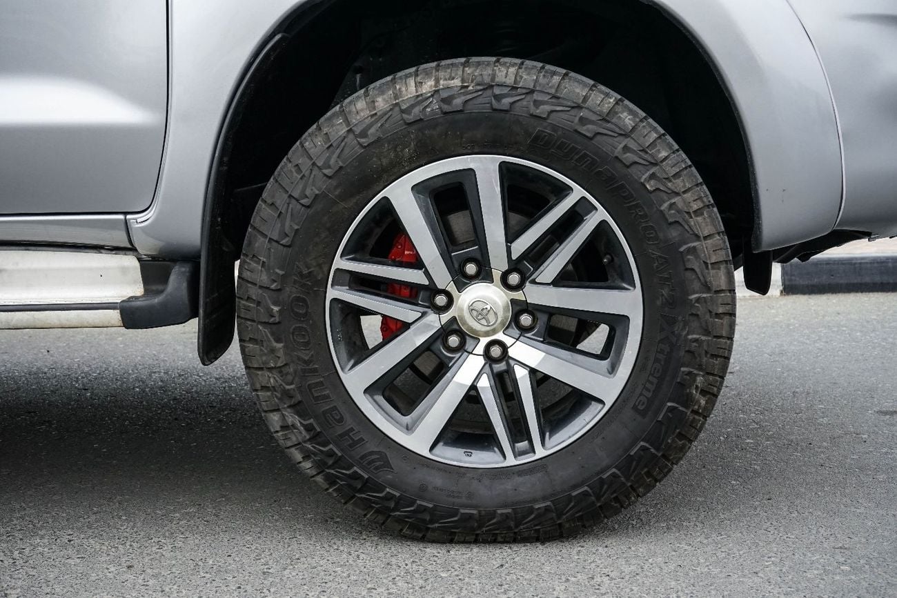 تويوتا هيلوكس