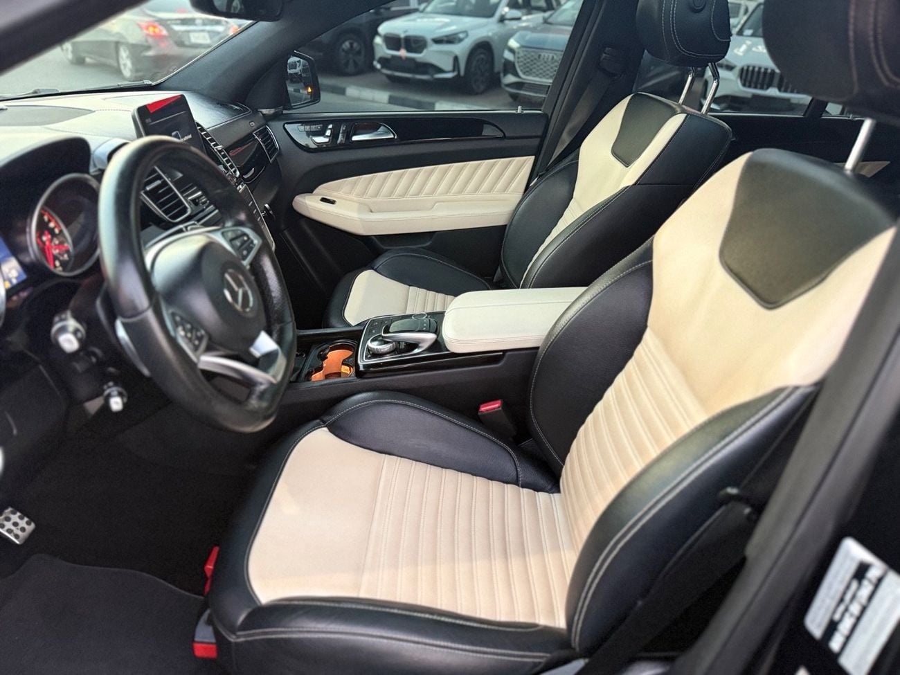 Mercedes Benz GLE43 AMG STD Mercedes Benz GLE 43 AMG Coupe 3.0L