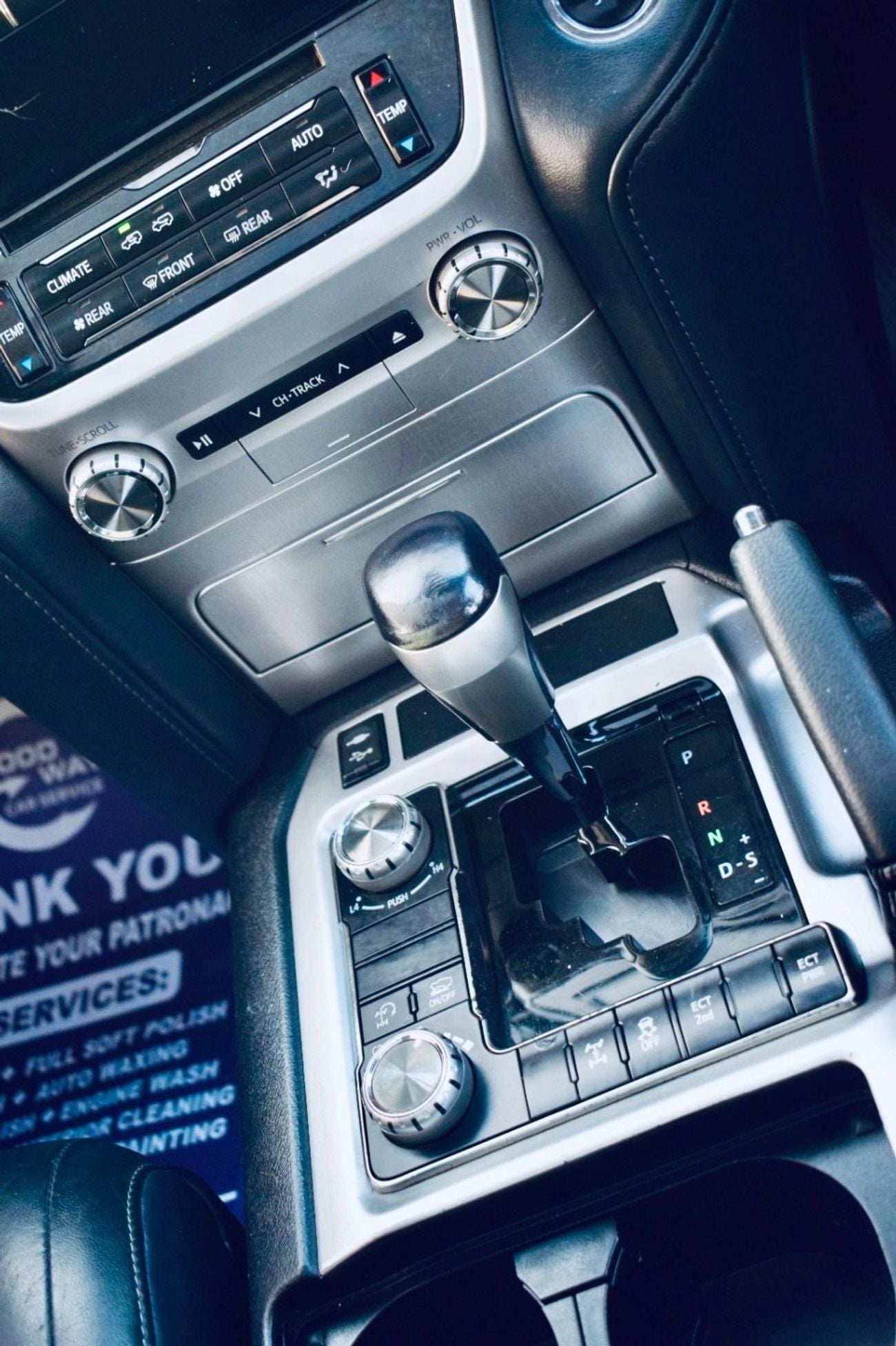 Toyota Land Cruiser VXR