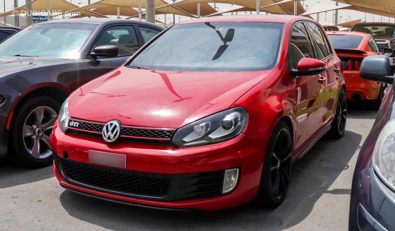 فولكس واجن جولف GTI