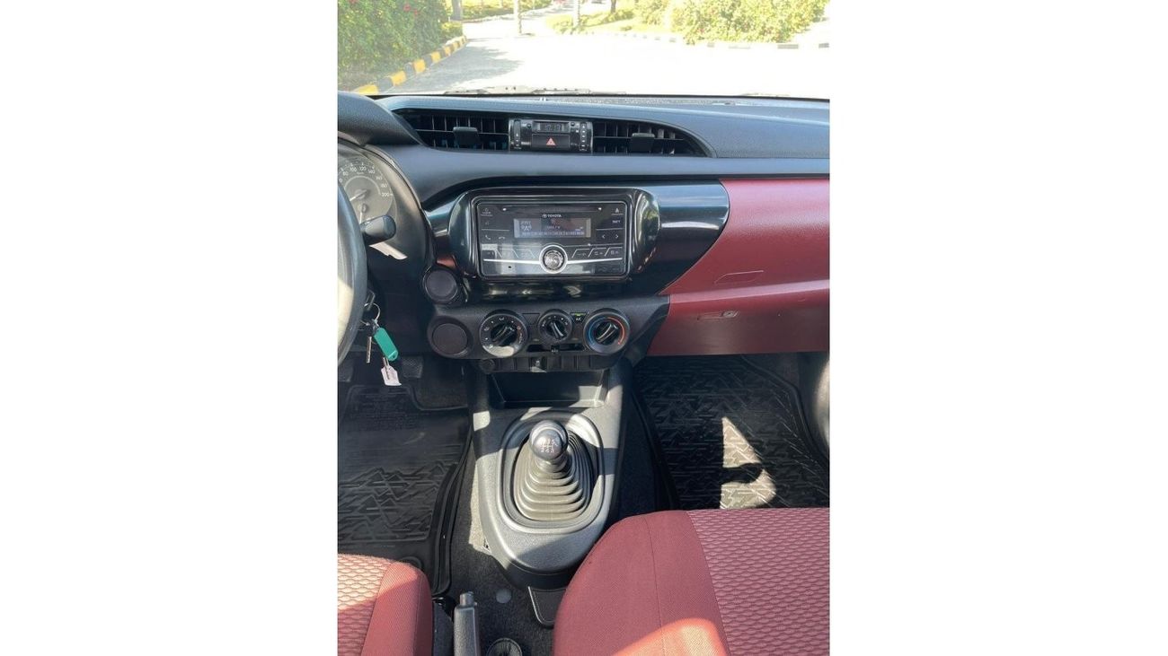 تويوتا هيلوكس ‏TOYOTA HILUX   GL   (GCC SPEC) -2020 - VERY GOOD CONDITION