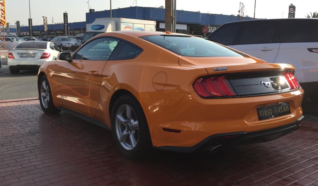 Ford Mustang EcoBoost 2.3L V4 700 km Only