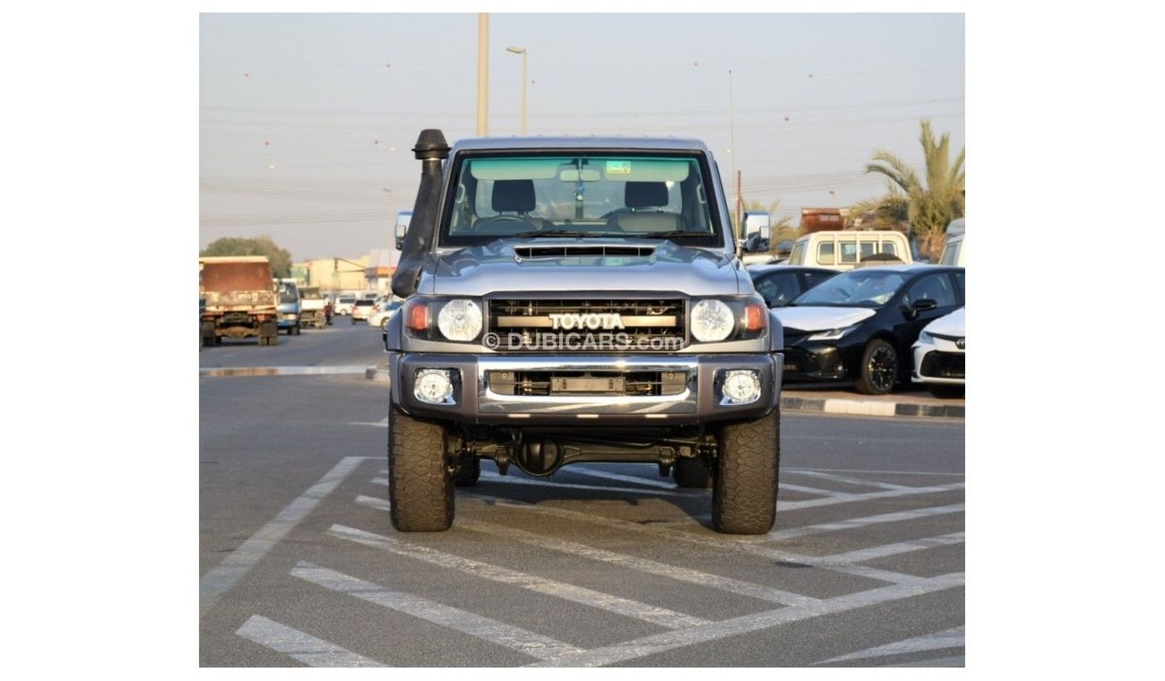Toyota Land Cruiser Pick Up