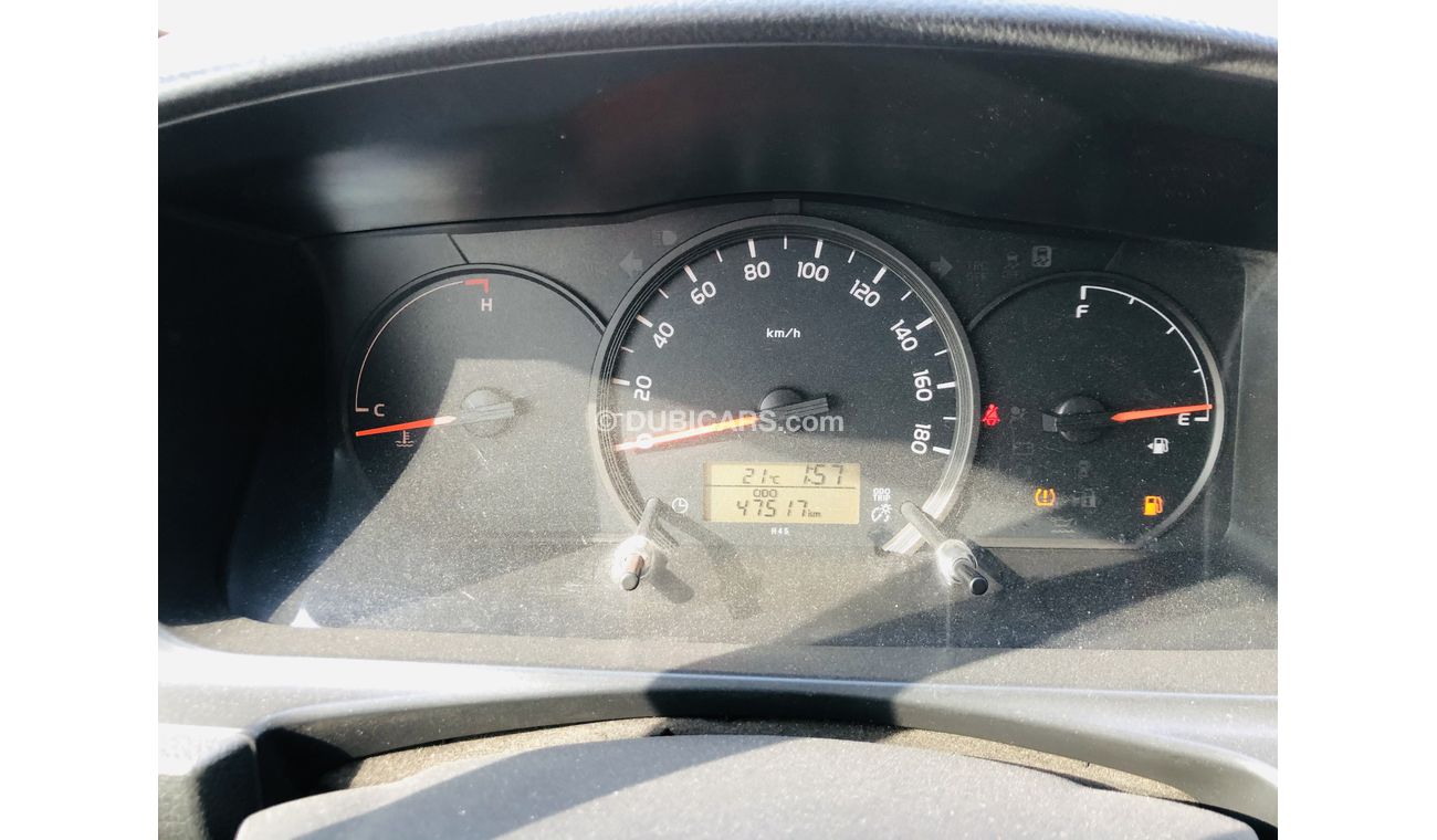 Toyota Hiace Toyota hayas hai roov full Option good condition