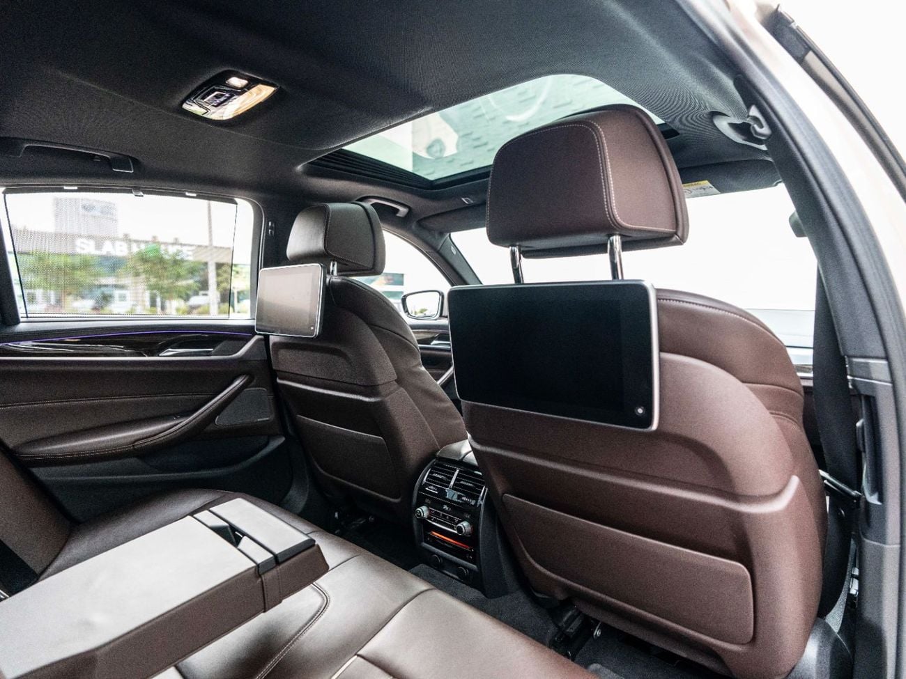 بي أم دبليو 530i M Sport 2.0L