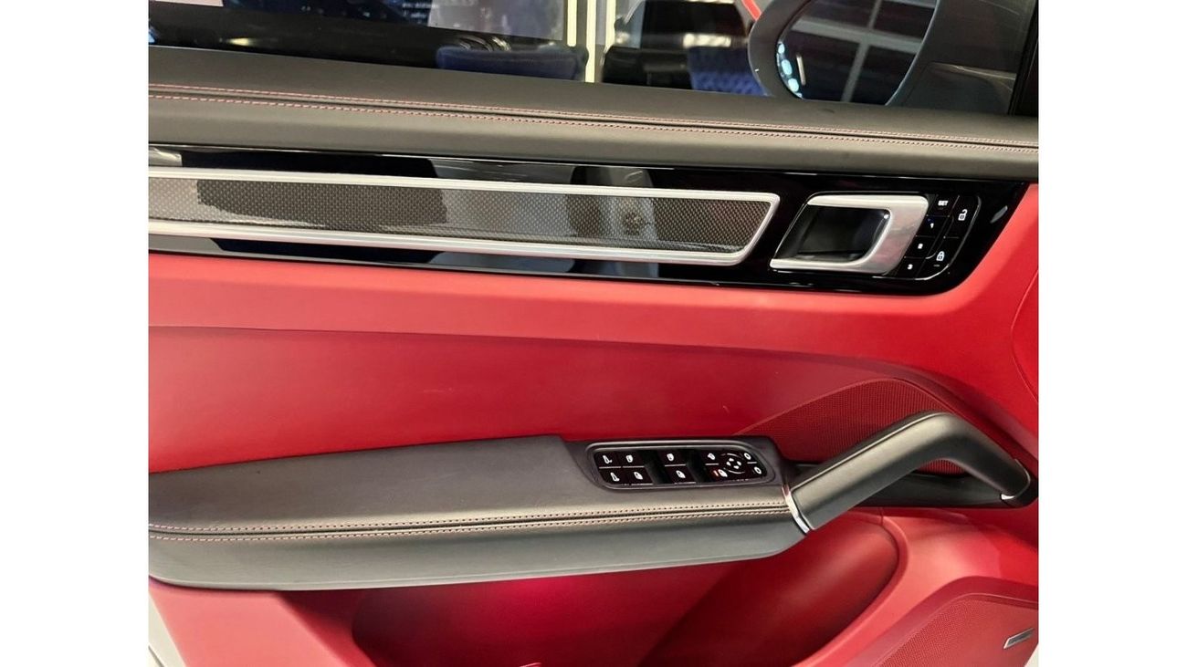 بورش كايان Cayenne GTS 2021 Full Service History, Low KMs, GCC