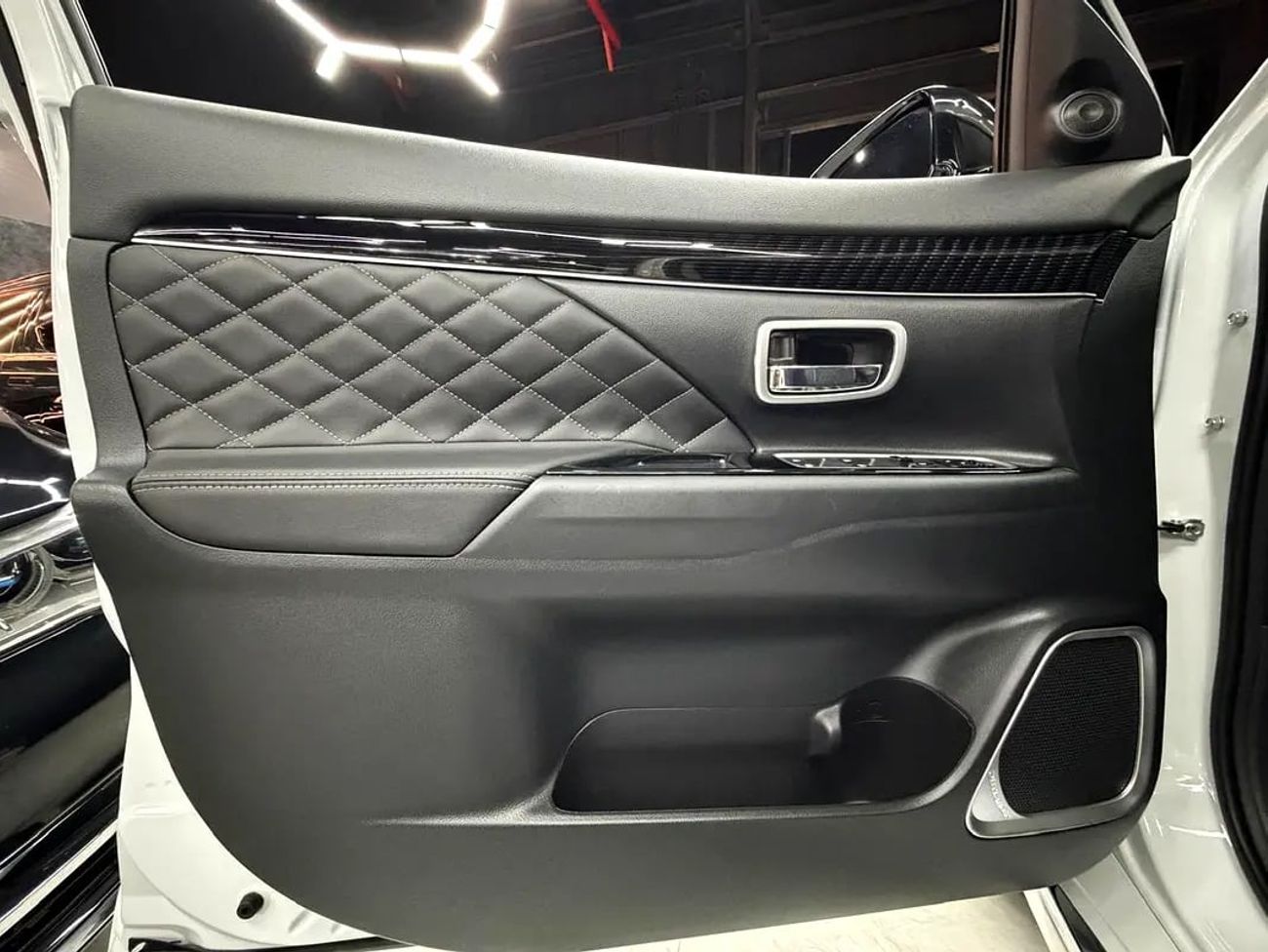 Mitsubishi Outlander 882/M| Downpayment | Leather and Sunroof | Original Paint |