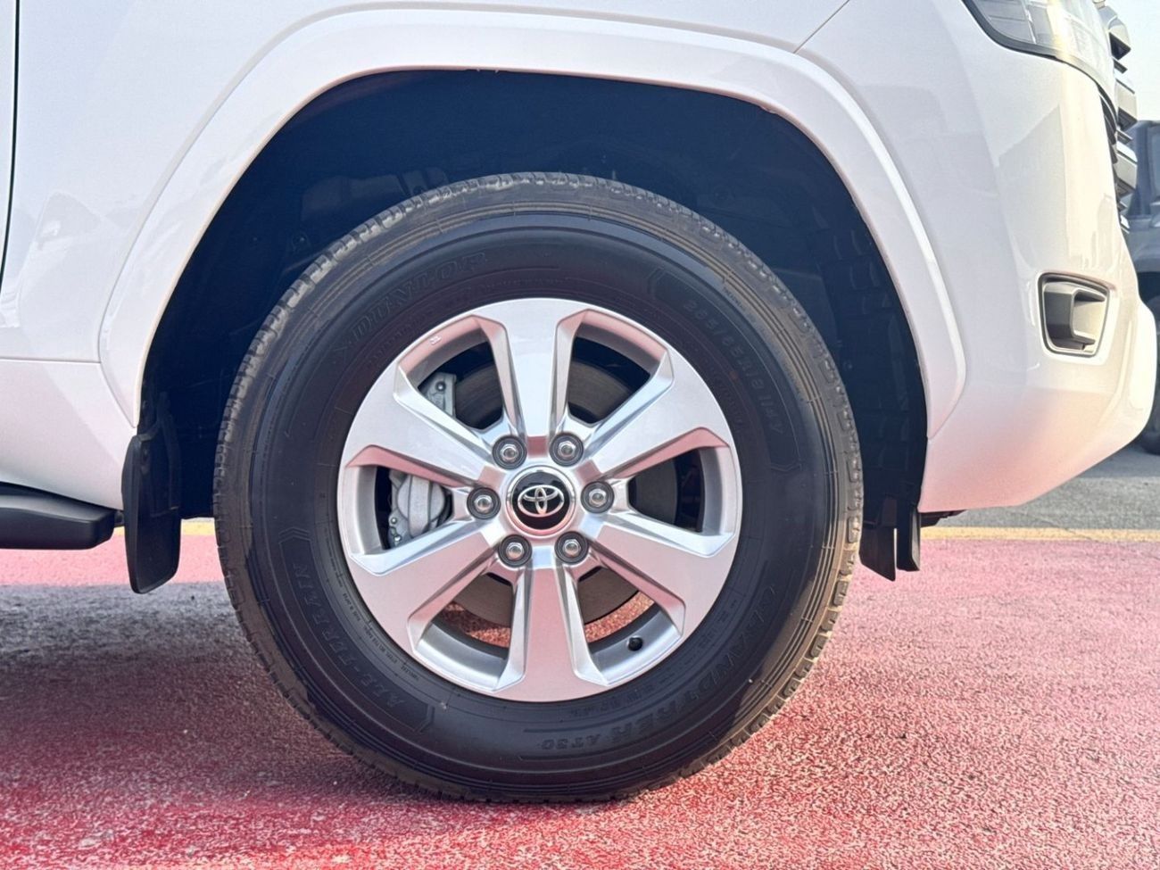 Toyota Land Cruiser GXL 3.3L DIESEL (RIGHT HAND) BRAND NEW 0KM