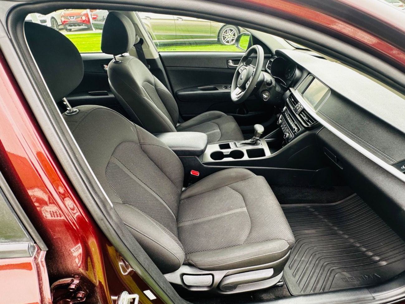 كيا أوبتيما GDI موديل 2020 السيارة حاله ممتازه من الداخل والخارج