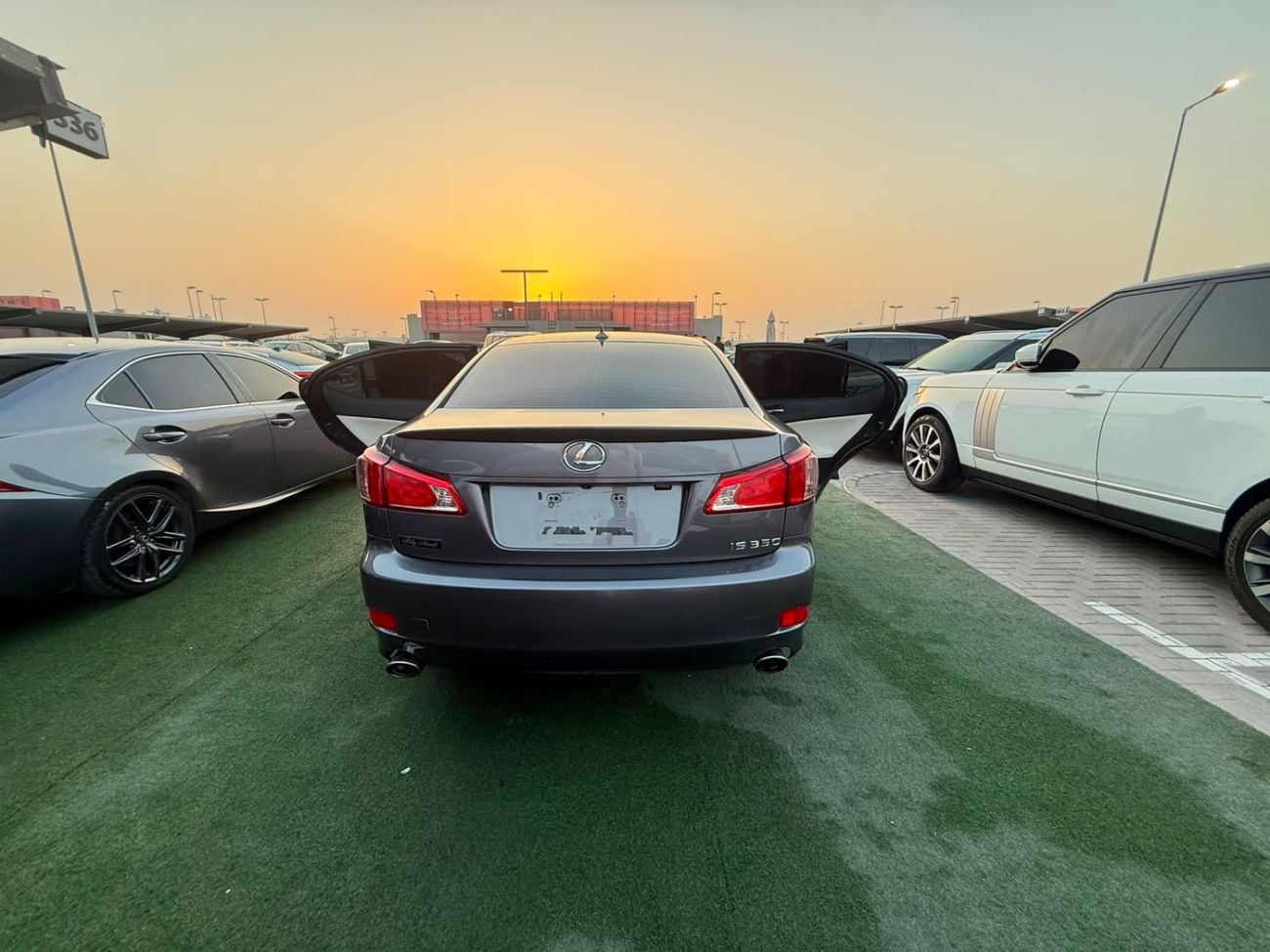 لكزس IS 350 STD (NON GCC)
