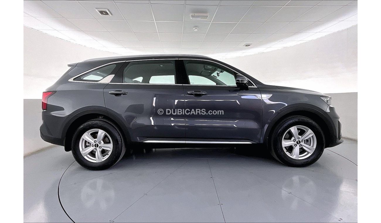 كيا سورينتو LX | سنة ضمان مجانية | 0 دفعة أولى | سياسة الإعادة بعد 7 أيام