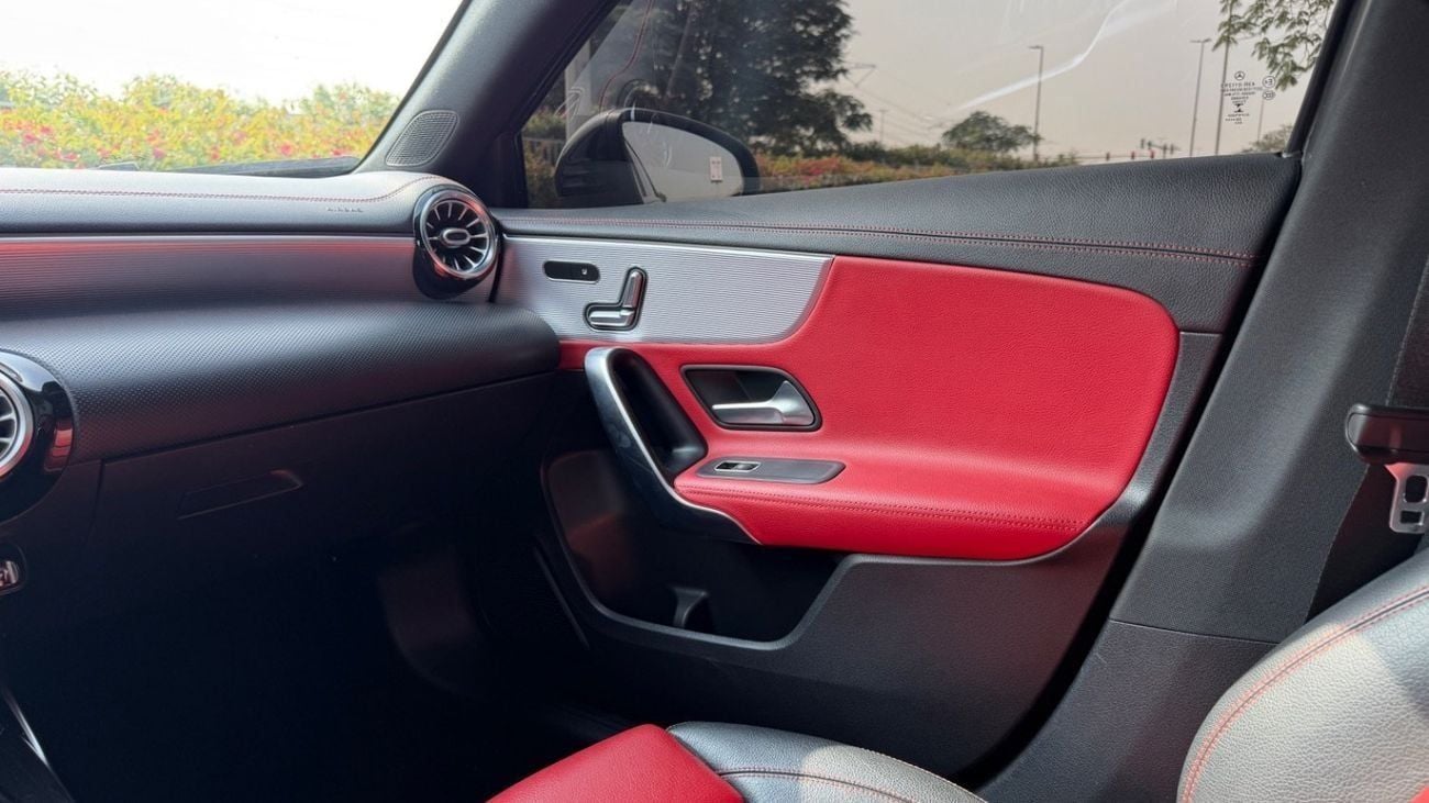 Mercedes-Benz A 35 AMG Mercedes-Benz A35 AMG | 2021 | Full Option