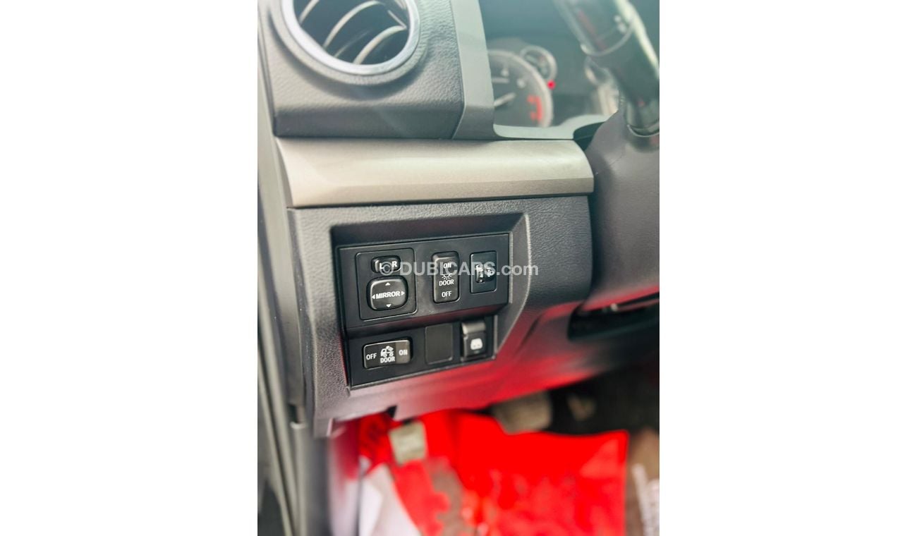 Toyota Tundra Crewmax Limited