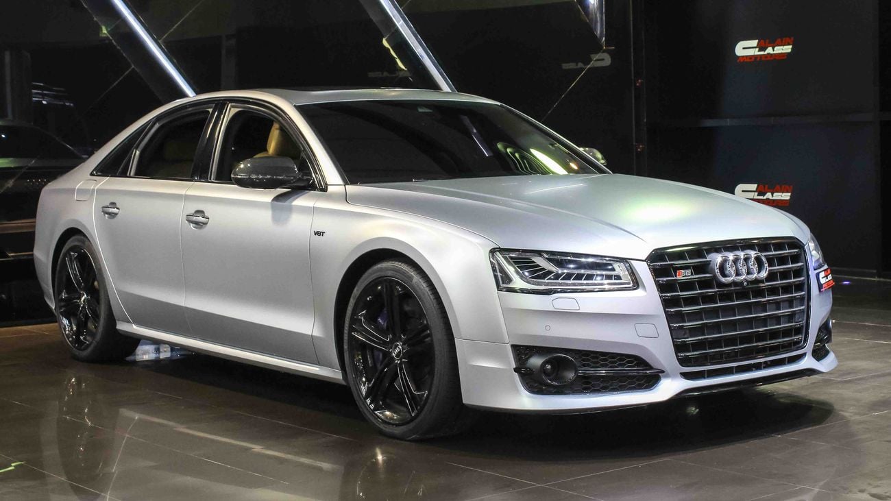 Audi S8