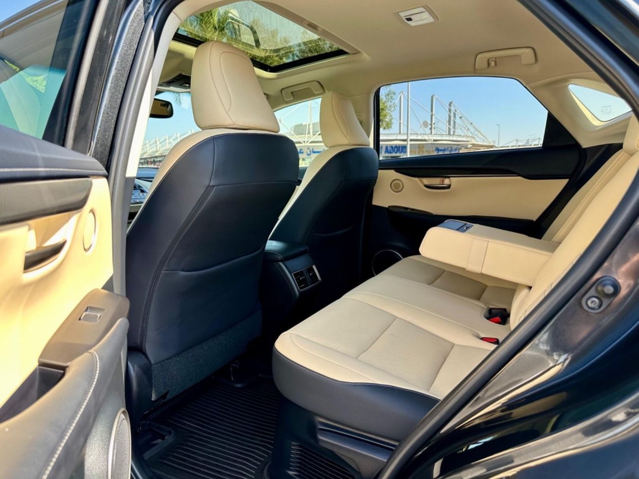 Lexus NX300 Premier 2021 Lexus NX300 hybrid