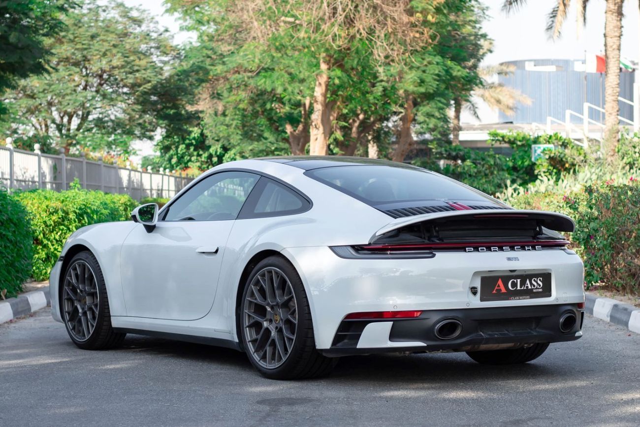 Porsche 911 Carrera 3.0L (444 HP) Coupe