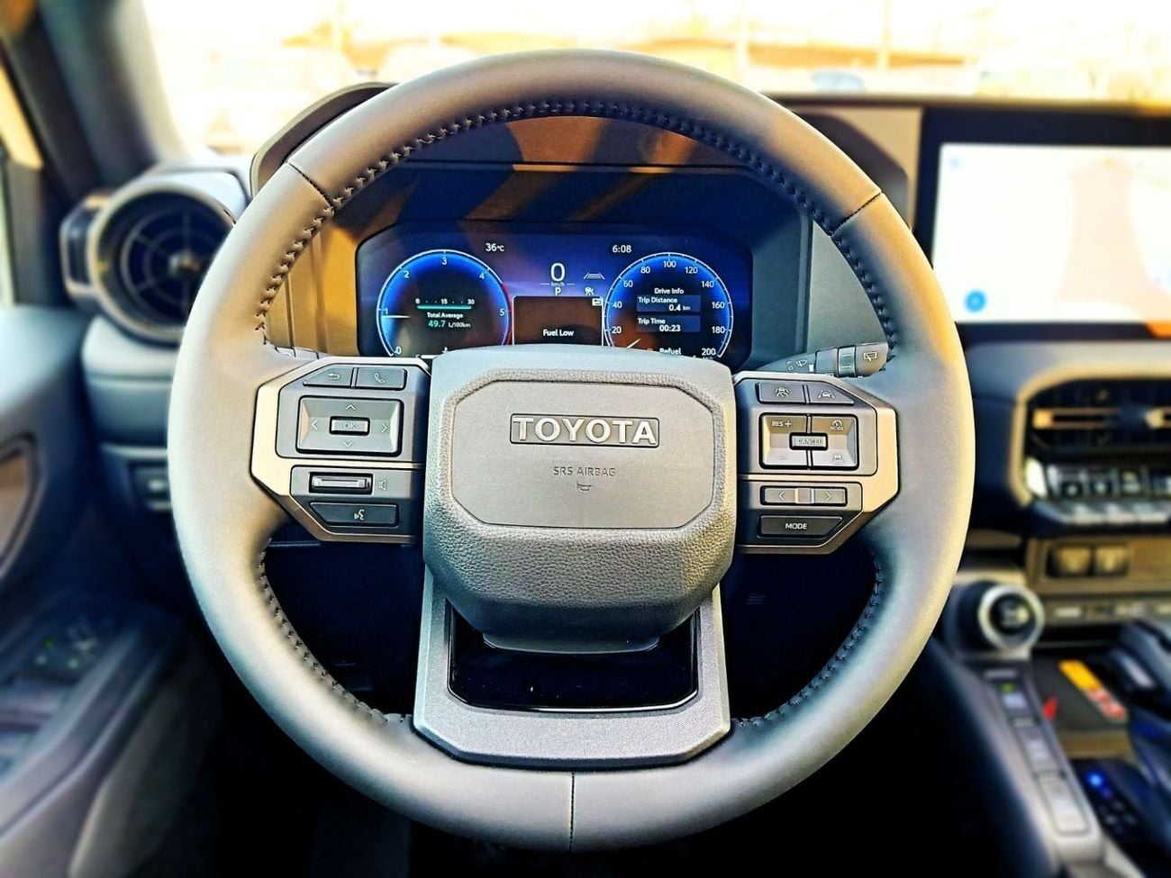 تويوتا برادو Toyota Land Cruseir Prado  2.8L  Diesel  Turbo 4*4 Full Option  7 Seats White Color 2026 Model