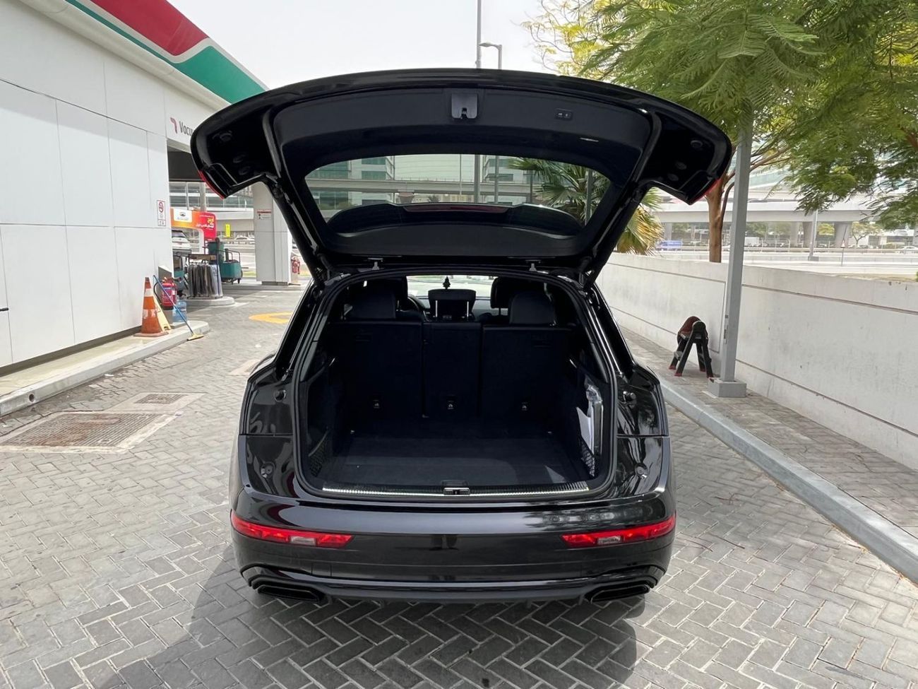 Audi Q5 45 TFSI quattro S Line 2.0L (245 HP) SUV Coupe 45 TFSI quattro S *NO ACCIDENTS * MOONROOF *