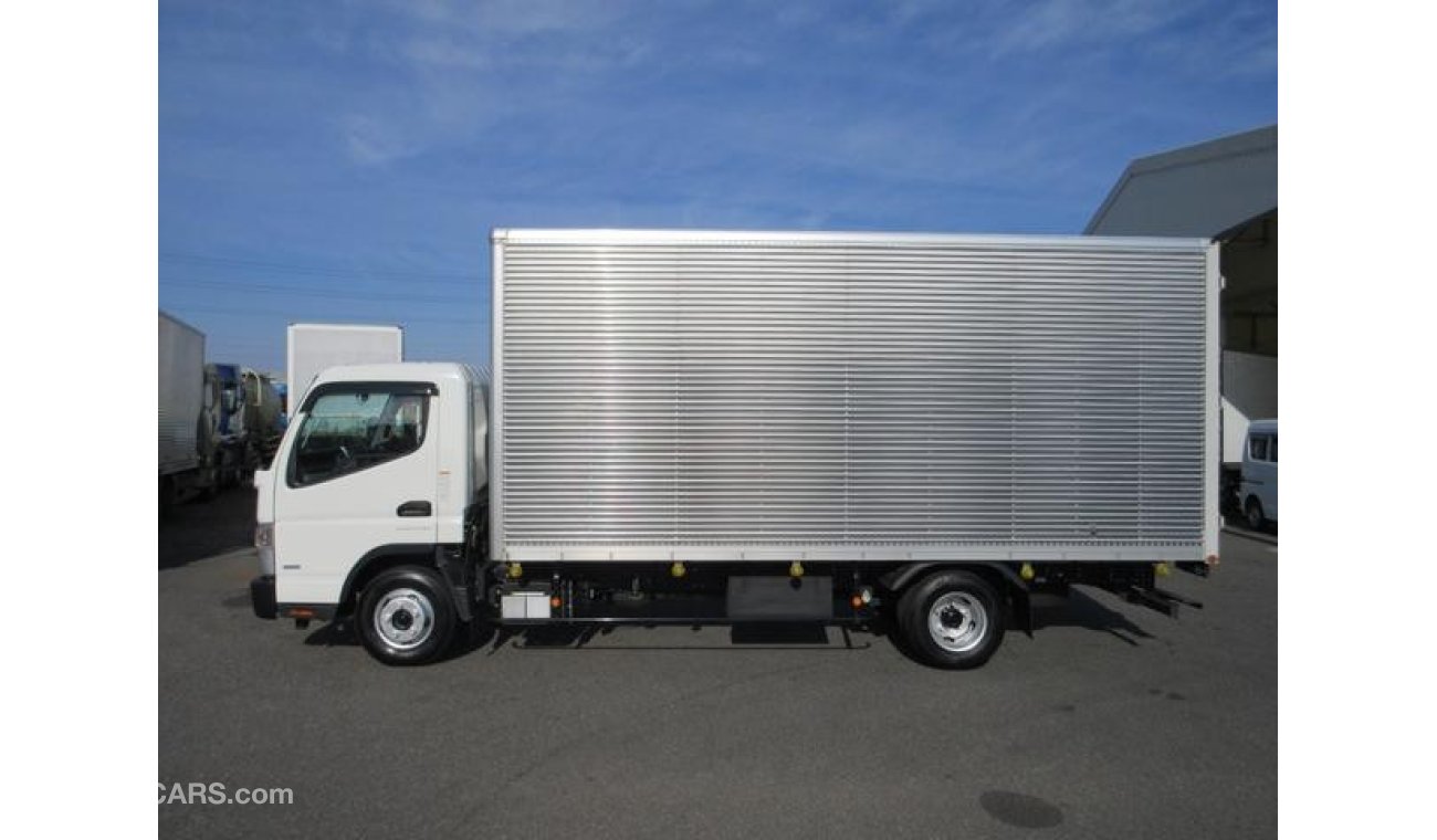 Mitsubishi Canter FEB20