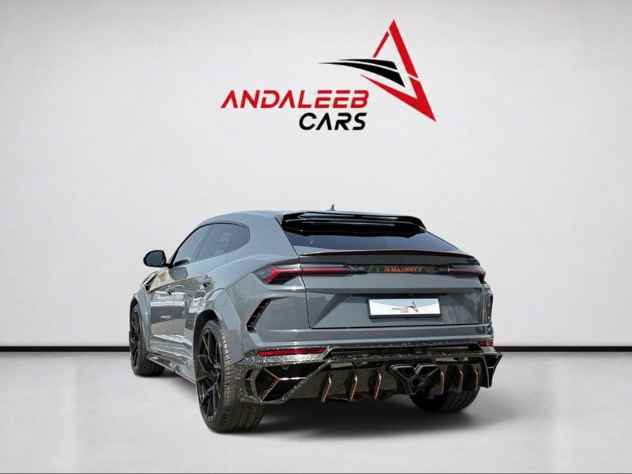 Lamborghini Urus STD AED 12,780 P.M | 0% DOWN PAYMENT | LAMBORGHINI URUS MANSORY KIT | 4.0L TWIN-TURBO V8 | FULL SERV