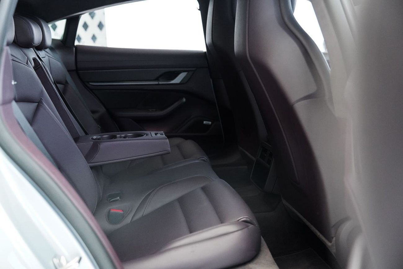 Porsche Taycan Turbo S (761 HP)