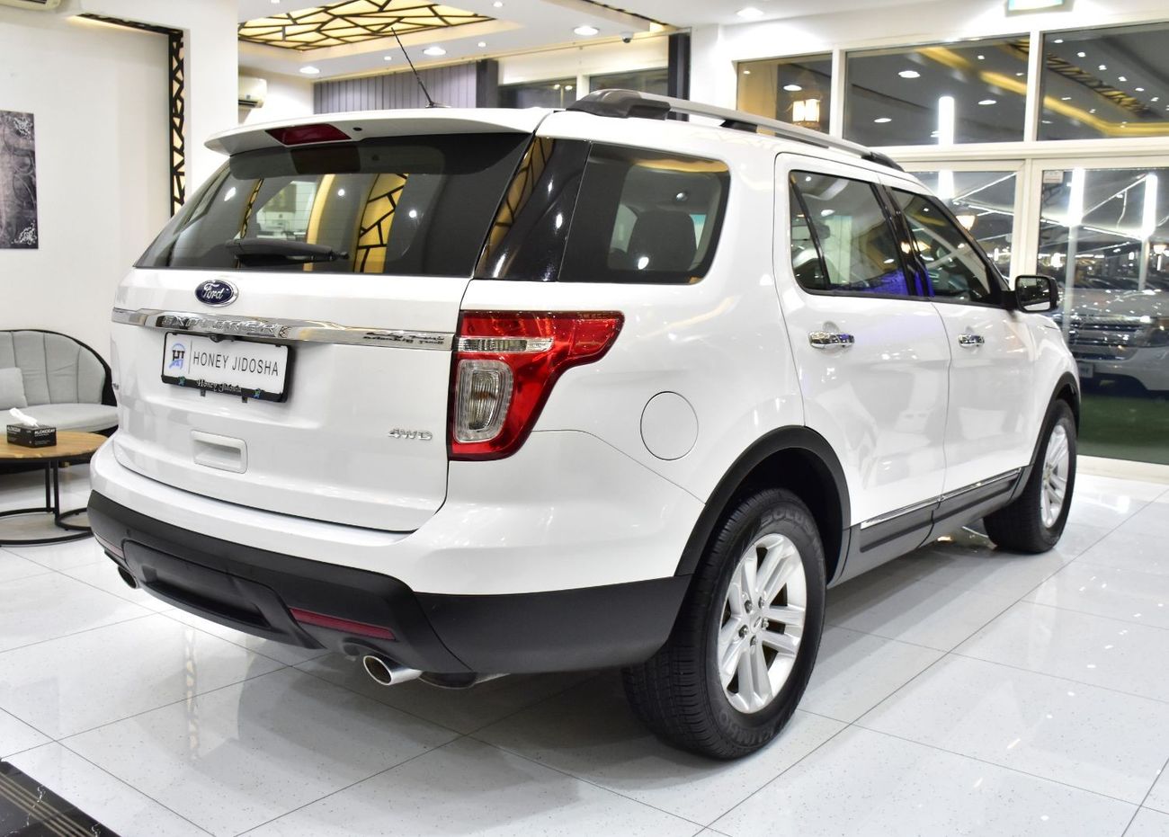Ford Explorer EXCELLENT DEAL for our Ford Explorer XLT ( 2015 Model ) in White Color GCC Specs