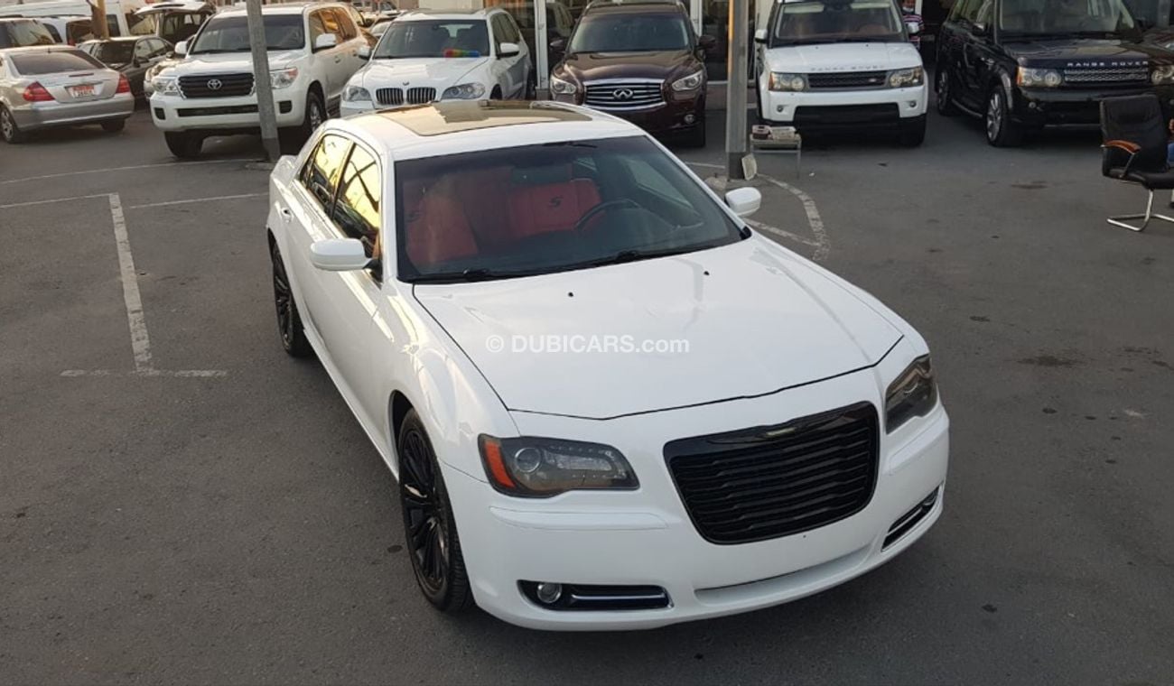 Chrysler 300s Model 2013 car prefect condition full option low mileage  V6