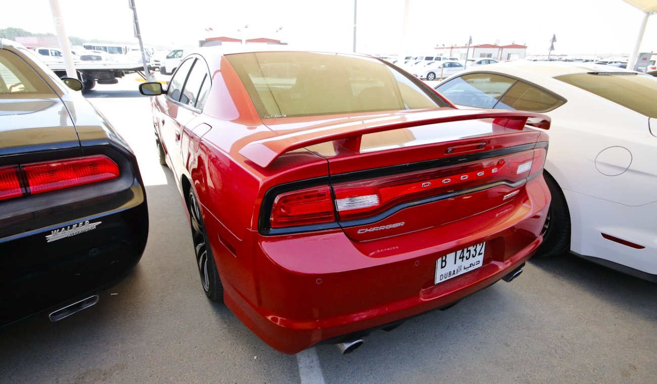 Dodge Charger SRT 8